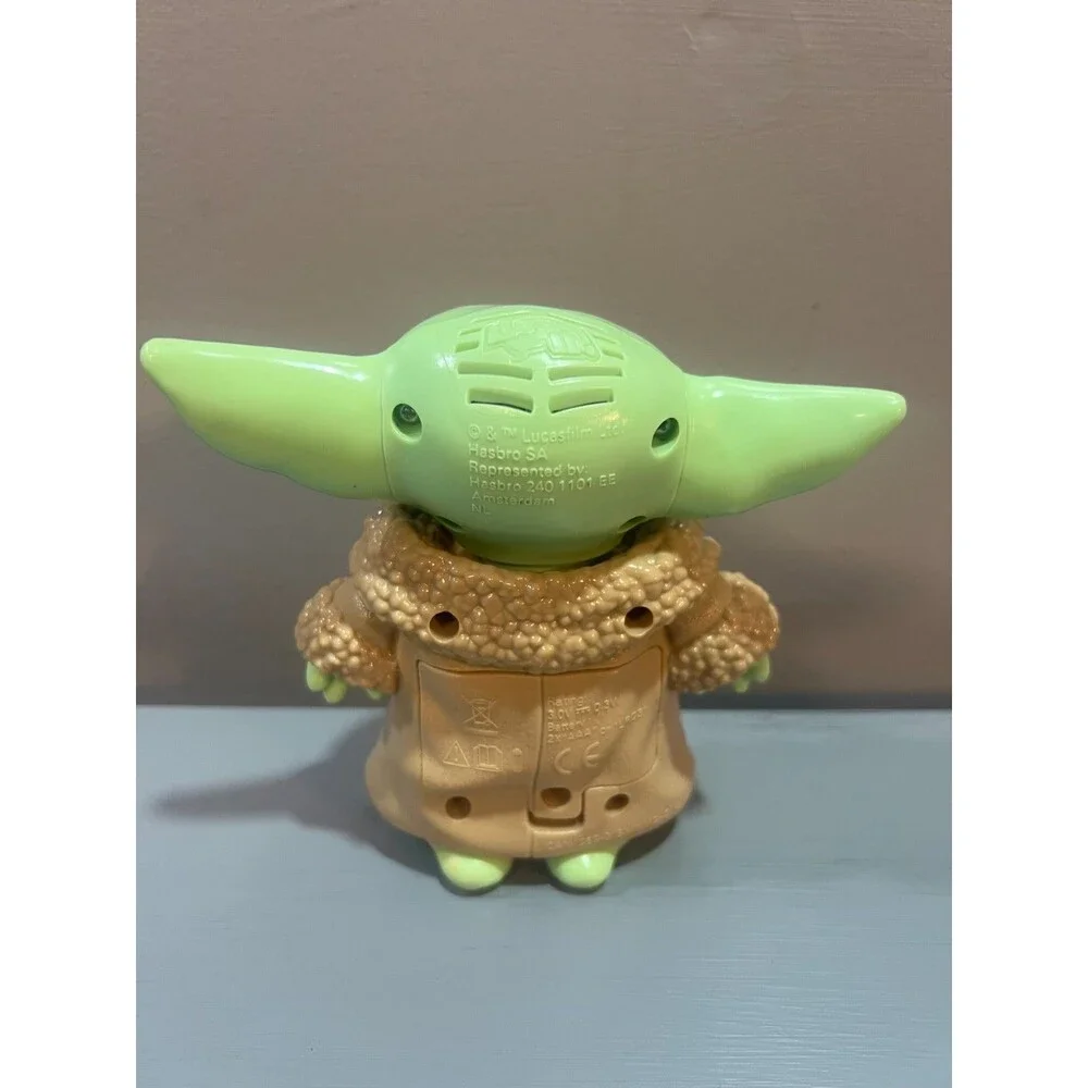 Bop It Star Wars Mandalorian The Child Grogu Baby Yoda Figure Game